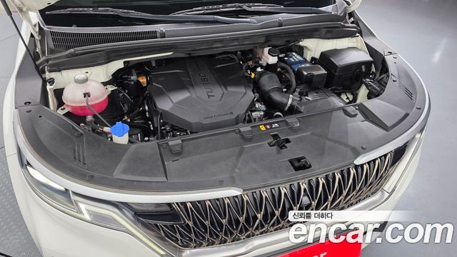 Kia Canival 2022 — photo 6