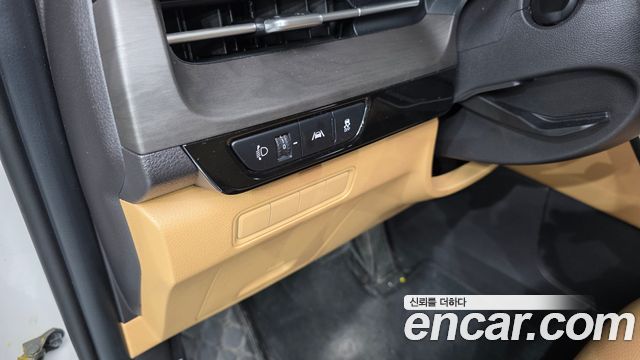 Kia Canival 2022 — photo 23