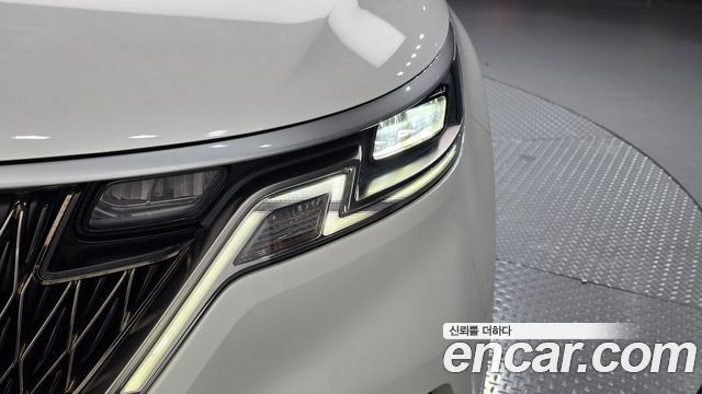 Kia Canival 2022 — photo 8