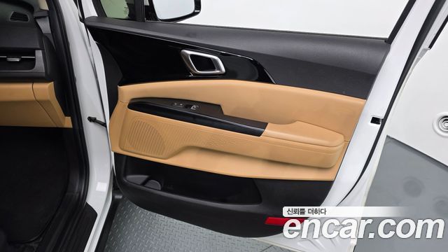 Kia Canival 2022 — photo 14