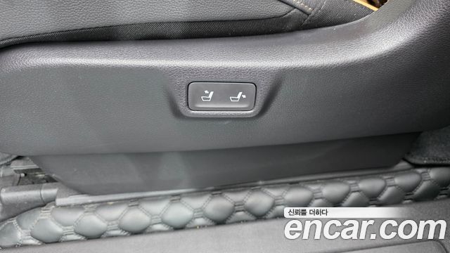 Kia Canival 2022 — photo 30