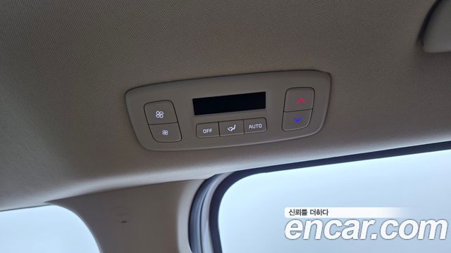 Kia Canival 2022 — photo 31