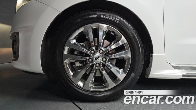 Kia Canival 2016 — photo 5