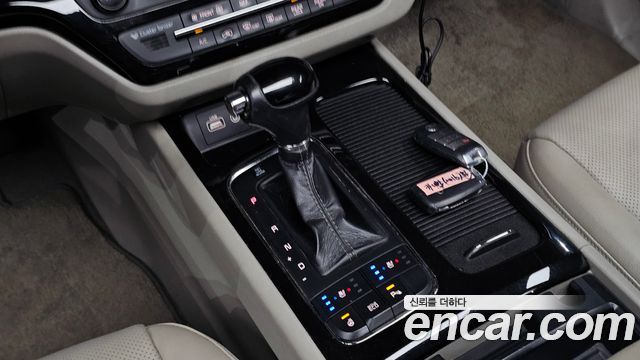 Kia Canival 2016 — photo 9