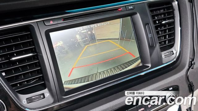 Kia Canival 2016 — photo 15