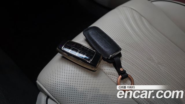 Genesis G80 2021 — photo 30