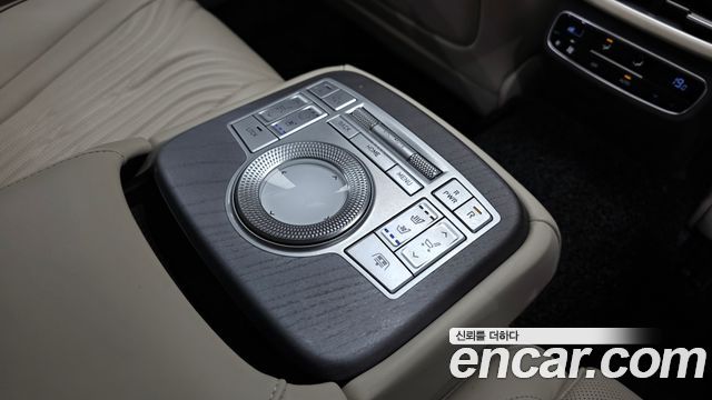 Genesis G80 2021 — photo 32