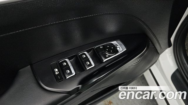 Kia K5 2023 — photo 22
