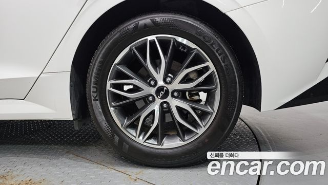Kia K5 2023 — photo 7