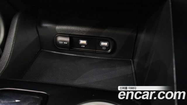 Kia K5 2023 — photo 27