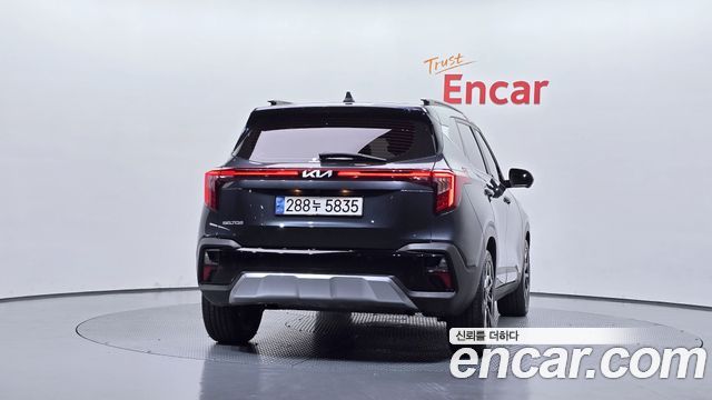 Kia Seltos 2023 — photo 4
