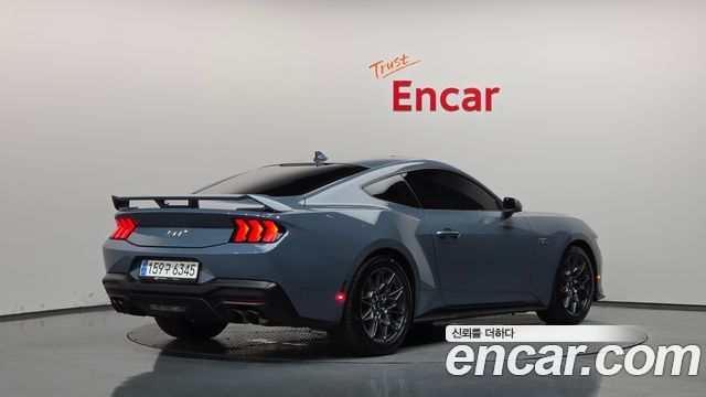 Ford Mustang 2024 — photo 2