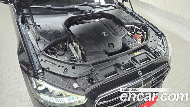 Mercedes-Benz S-Class 2022 — photo 6