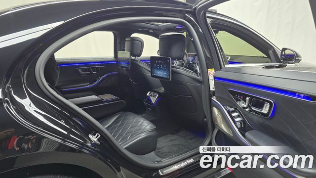 Mercedes-Benz S-Class 2022 — photo 17