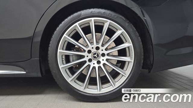 Mercedes-Benz S-Class 2022 — photo 7