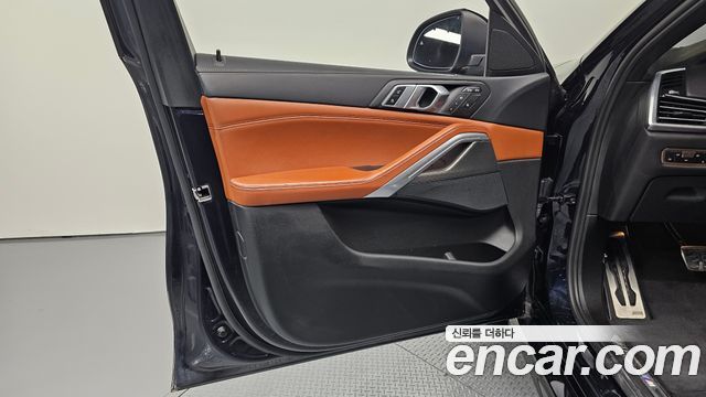 BMW X6 2022 — photo 14