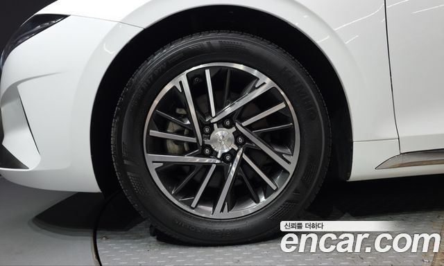 Hyundai Grandeur 2023 — photo 5