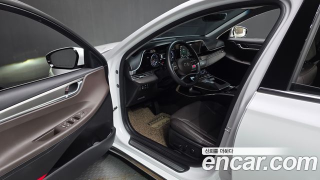 Hyundai Grandeur 2023 — photo 13