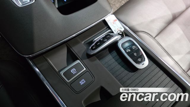 Hyundai Grandeur 2023 — photo 22
