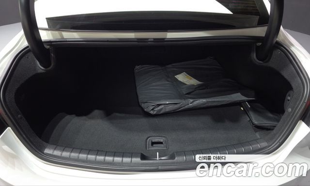 Hyundai Grandeur 2023 — photo 24