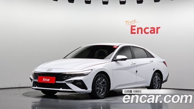 Hyundai AVANTE 2024 — photo 1
