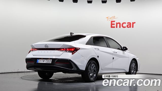 Hyundai AVANTE 2024 — photo 2