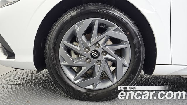 Hyundai AVANTE 2024 — photo 5