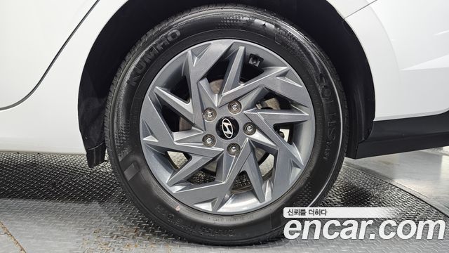Hyundai AVANTE 2024 — photo 7