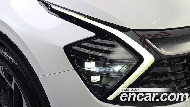 Kia Sportage 2022 — photo 8