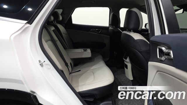 Kia Sportage 2022 — photo 16
