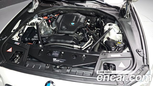 BMW 5-Series 2015 — photo 6