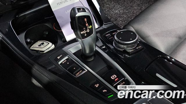 BMW 5-Series 2015 — photo 9