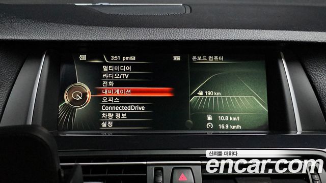 BMW 5-Series 2015 — photo 16