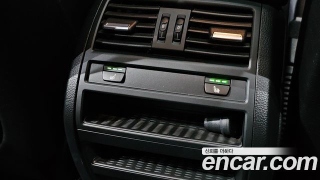 BMW 5-Series 2015 — photo 18