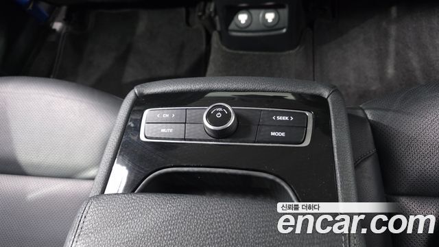 Kia K7 2020 — photo 22