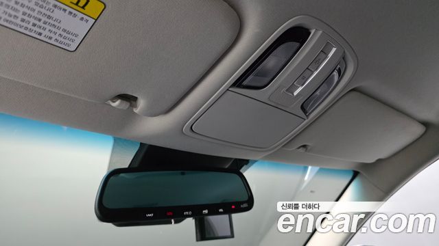 Kia K7 2020 — photo 25