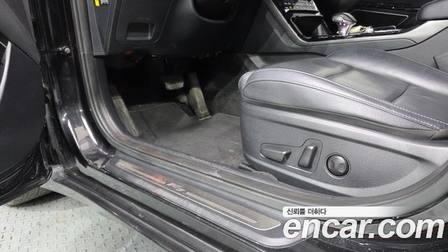 Kia K7 2020 — photo 31