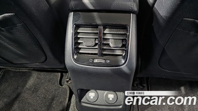 Kia K7 2020 — photo 32