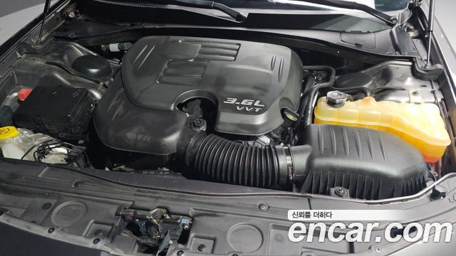 Chrysler 300C 2016 — photo 6