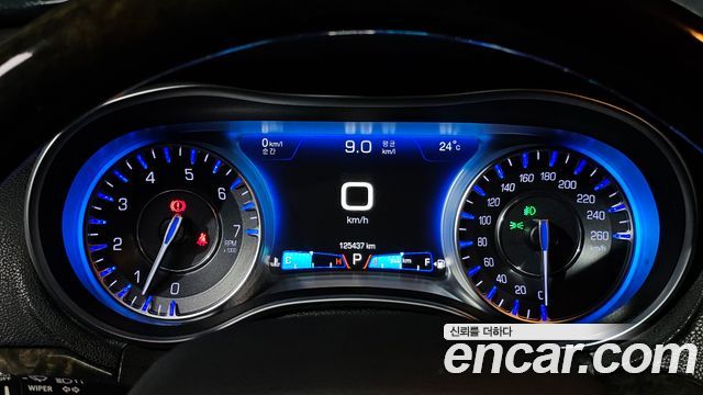 Chrysler 300C 2016 — photo 8