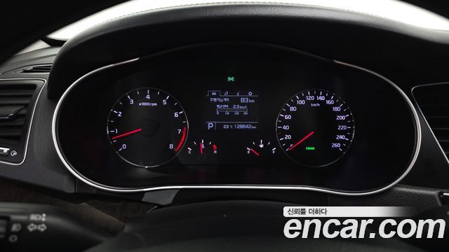 Kia K7 2014 — photo 11
