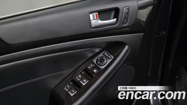 Kia K7 2014 — photo 22