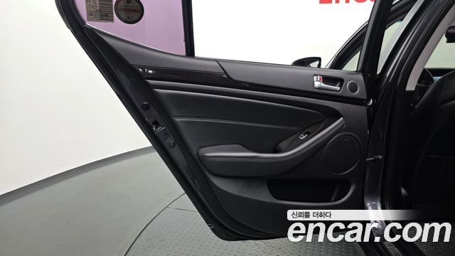 Kia K7 2014 — photo 15