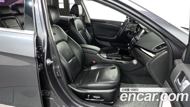 Kia K7 2014 — photo 16