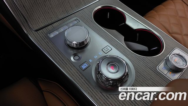 Genesis GV80 2024 — photo 12