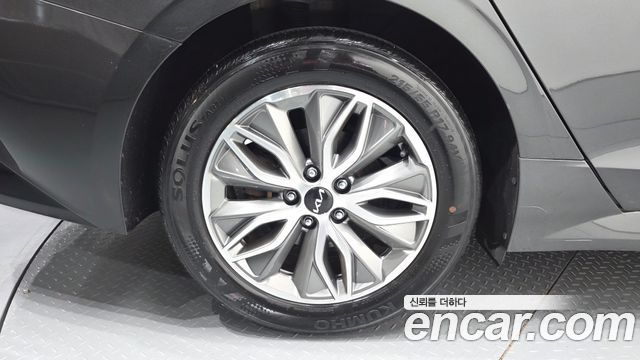 Kia K5 2022 — photo 5