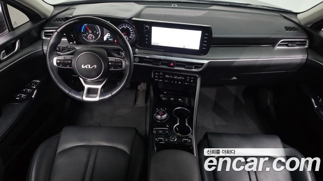 Kia K5 2022 — photo 10