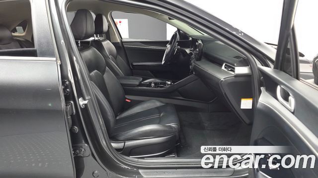 Kia K5 2022 — photo 17