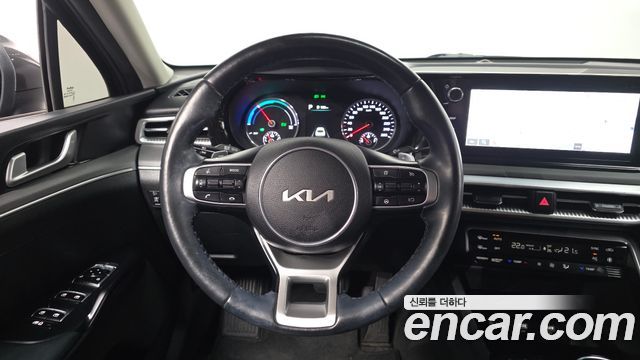 Kia K5 2022 — photo 19