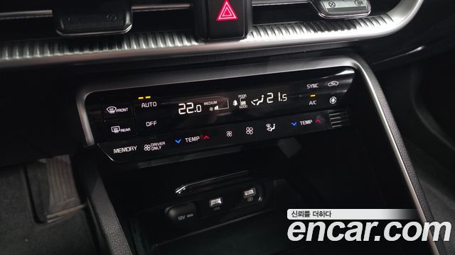 Kia K5 2022 — photo 23